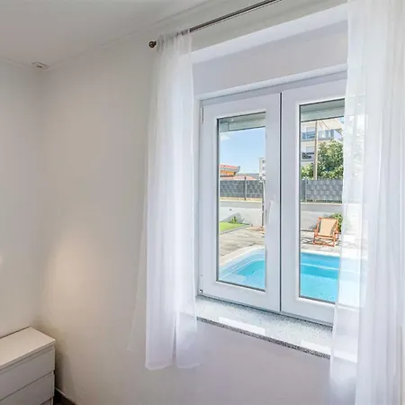 Felicita With Heated Pool Trogir