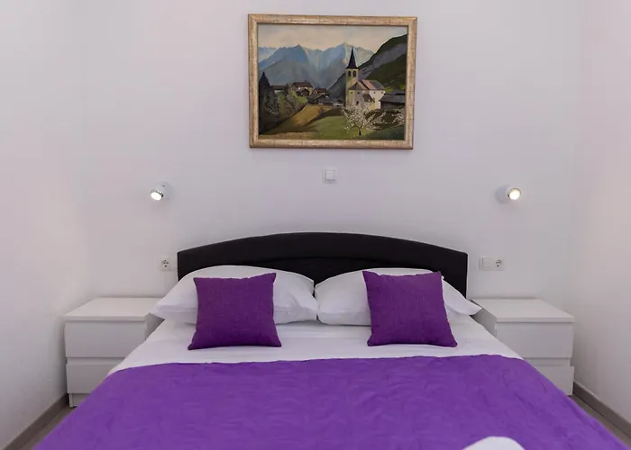 Felicita With Heated Pool Villa *