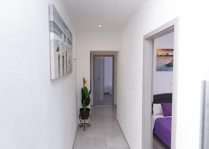 Felicita With Heated Pool * Trogir