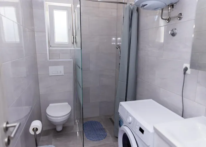 Felicita With Heated Pool Villa