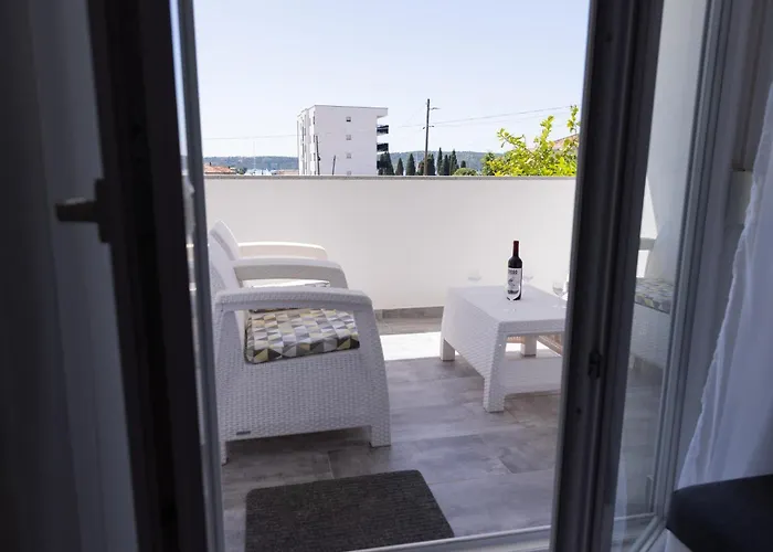 Felicita With Heated Pool *