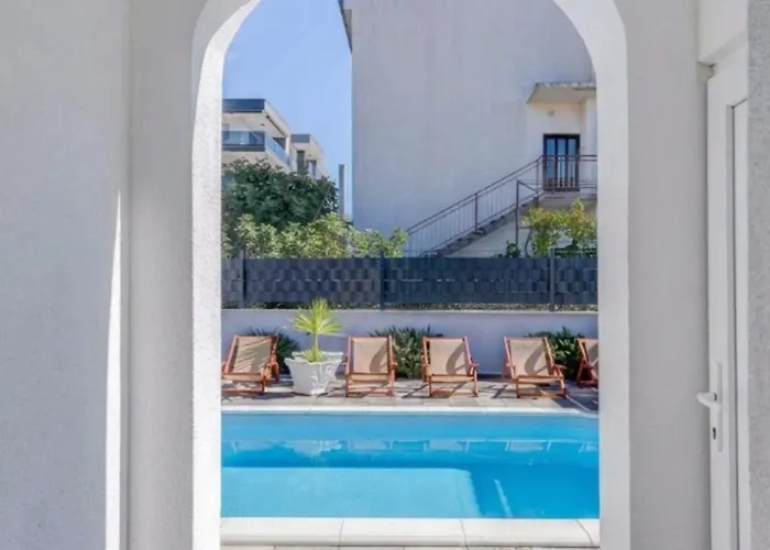 Felicita With Heated Pool